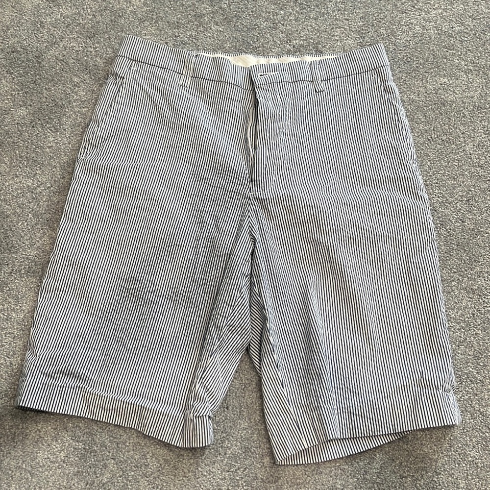 5/$25- Men’s striped resort shorts